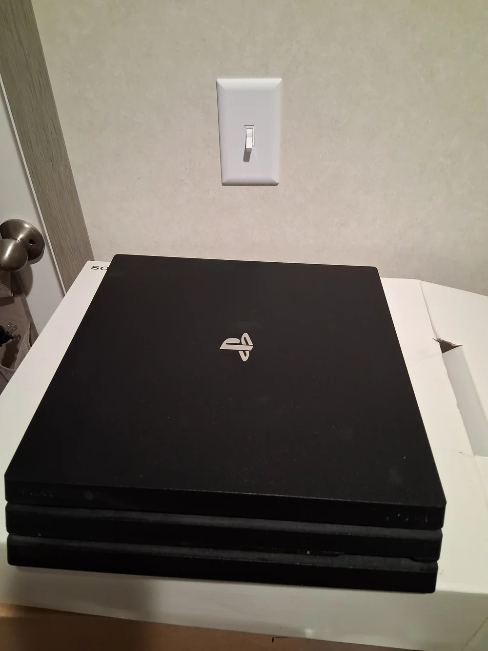 Sony PS4 Pro Console - White Box- 1 Controller & With ALL GAMES PREVIOUS LISTED